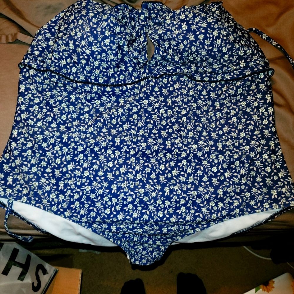 Shein Plus Ditsy One Piece Bathing Suit
